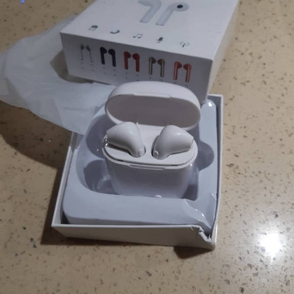 Wireless Bluetooth Earbud i7s TWS - Picture 4 of 13